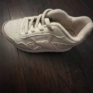 Toddler girl Reebok sneakers